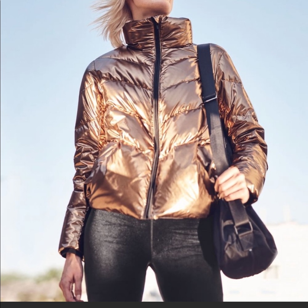 ATHLETA lofty metallic down jacket BRONZE!